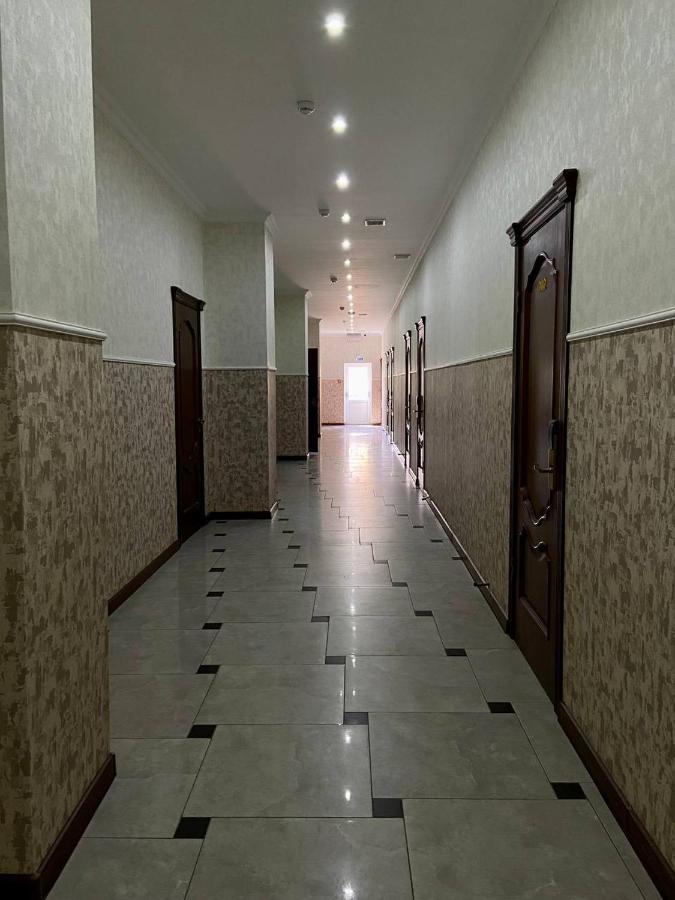 Alcazar Hotel Atyrau Bagian luar foto
